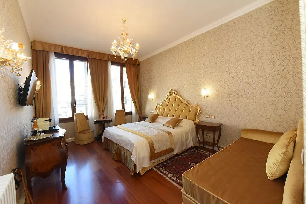 40.17 San Marco Hotel Venice