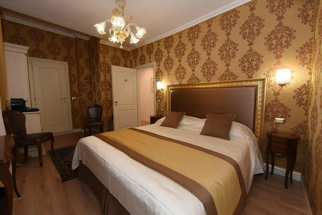 40.17 San Marco Hotel Venice 2*,  Italy