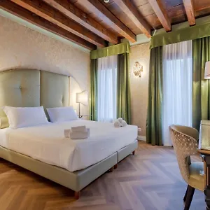 312 Piazza San Marco *** ונציה