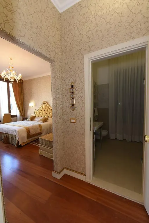** Гостевой дом Отель 40.17 San Marco Венеция Италия